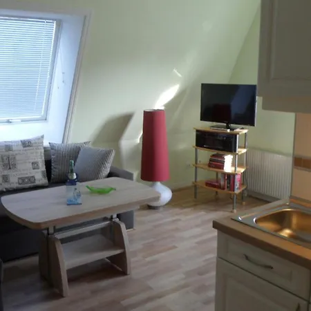 Apartment Strandmoewe 2 *